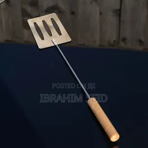 2 -Piece BBQ Tool Set With Wooden Handles