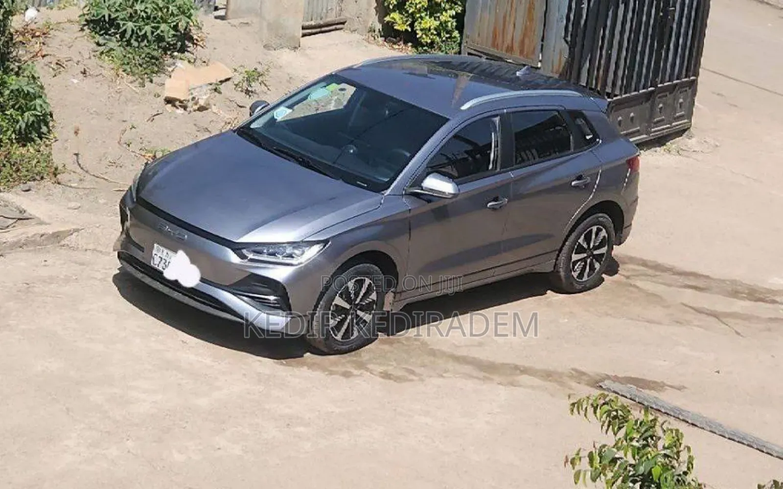 BYD E2 43 kWh 94 hp FWD 2024 Gray