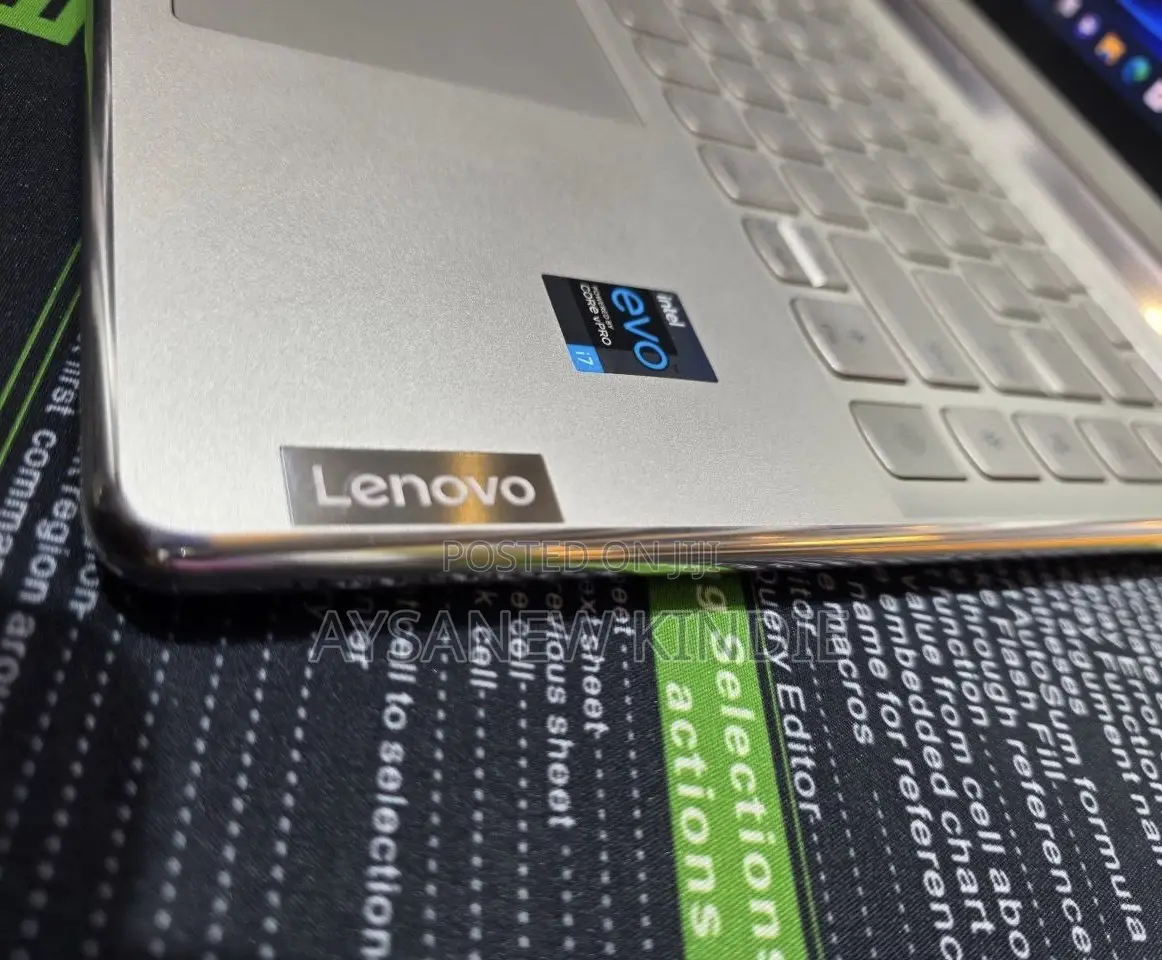 New Laptop Lenovo Yoga 9i 16GB Intel Core I7 SSD 1T