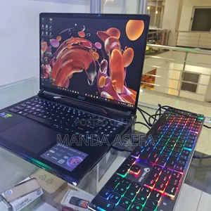 New Laptop MSI Raider GE68HX 13vi-202us 32GB Intel Core I9 SSD 1T