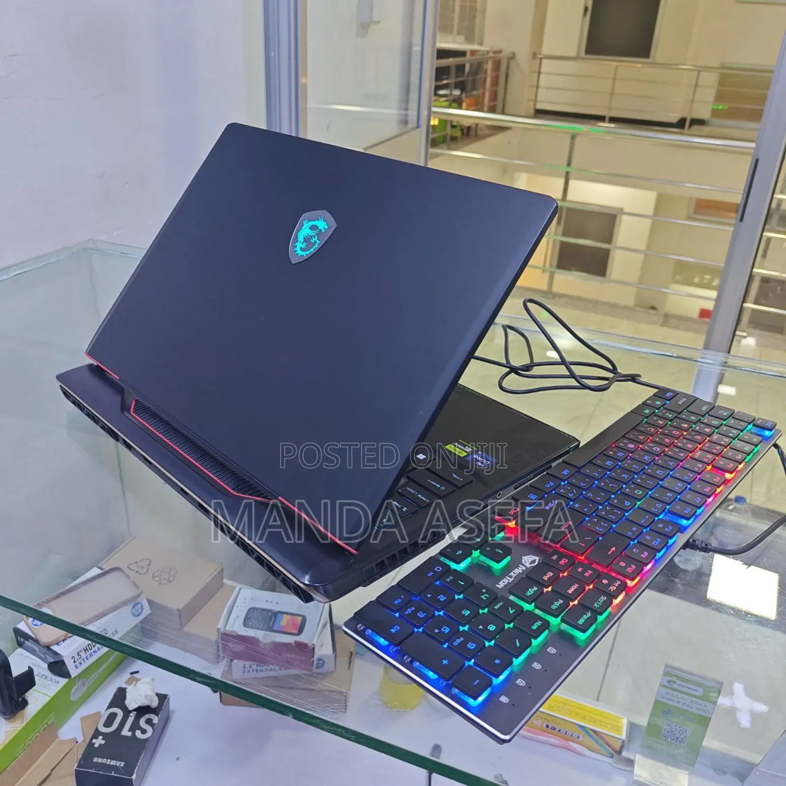 New Laptop MSI Raider GE68HX 13vi-202us 32GB Intel Core I9 SSD 1T