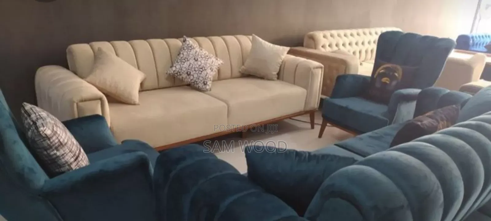 Mama Sofa1