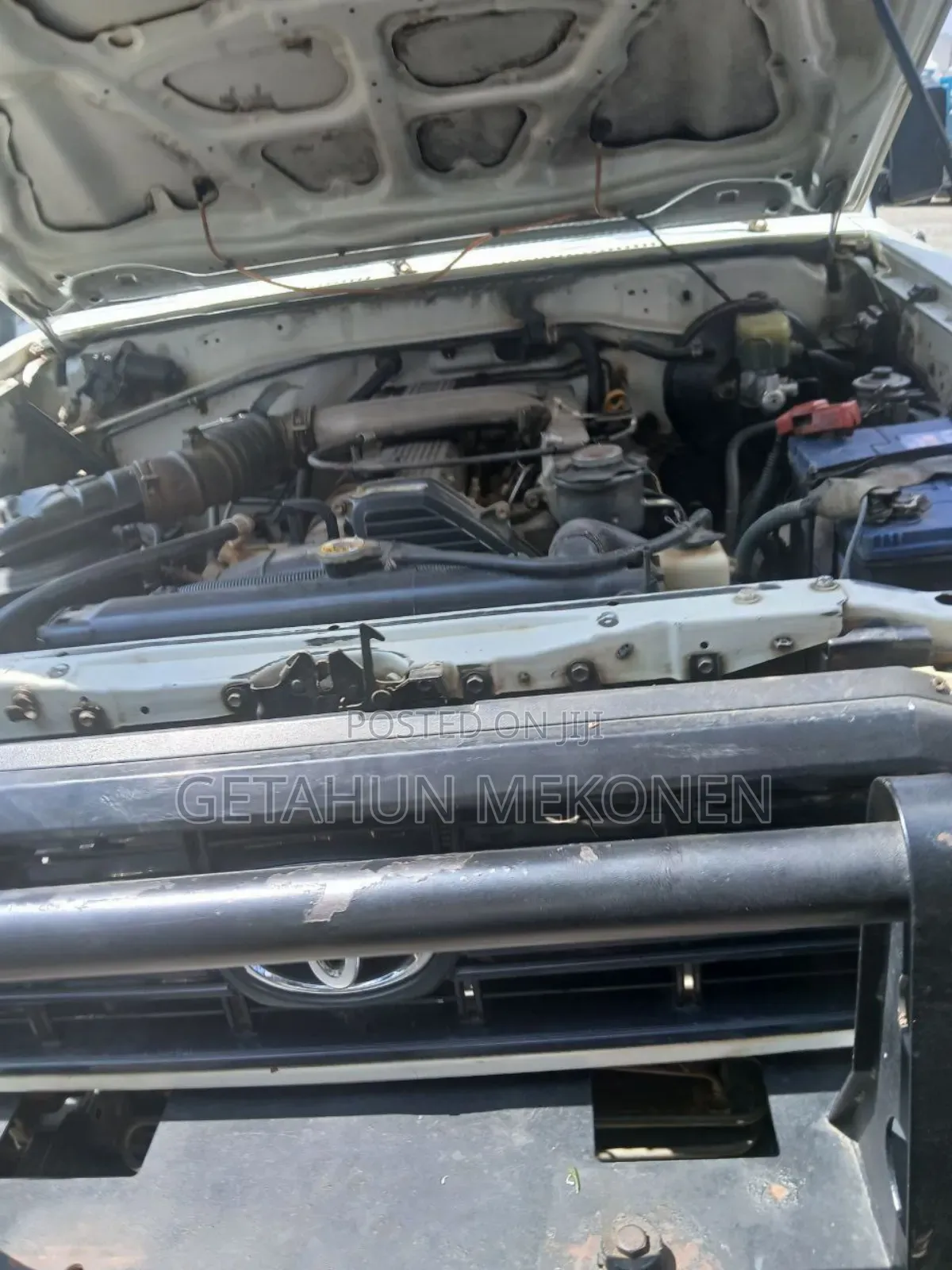 Toyota Land Cruiser 2011 White