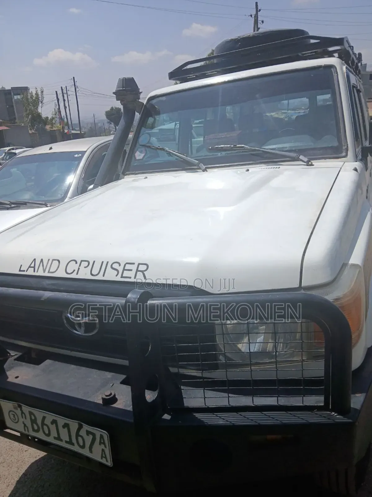 Toyota Land Cruiser 2011 White