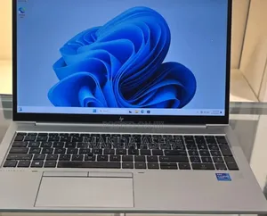 New Laptop HP EliteBook 850 G8 16GB Intel Core I7 SSD 512GB