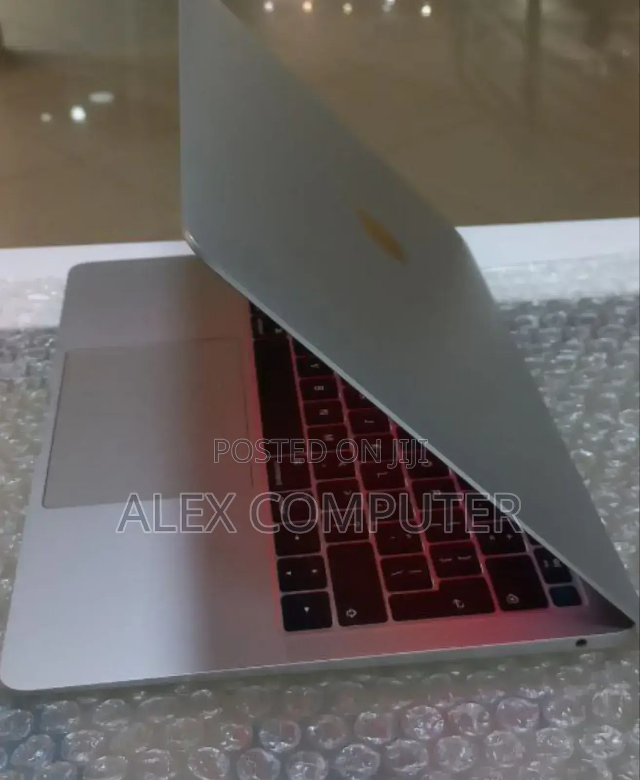 New Laptop Apple MacBook Air 2018 8GB Intel Core I5 SSD 128GB