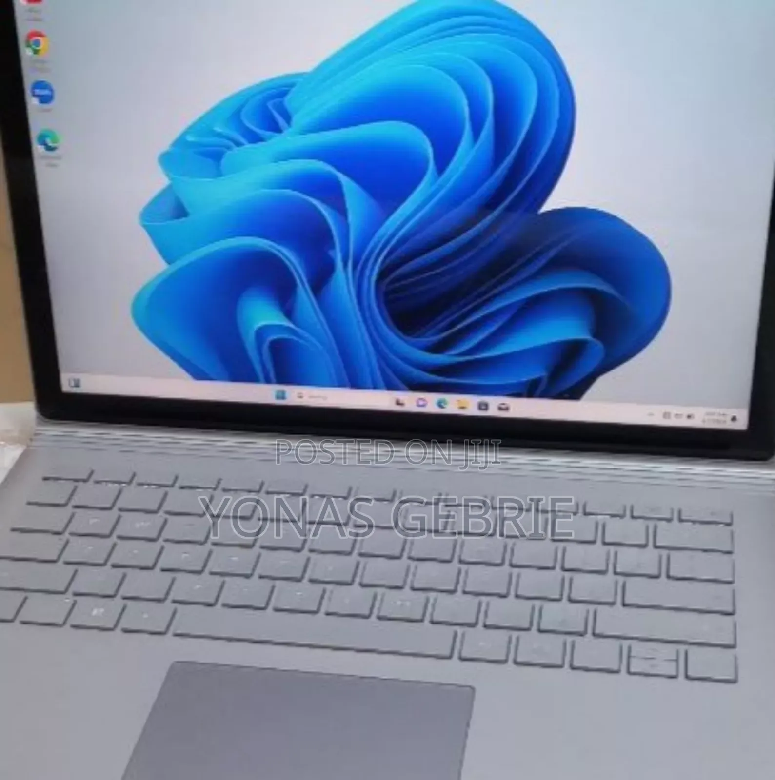 New Laptop Microsoft Surface 16GB Intel Core i7 SSD 256GB