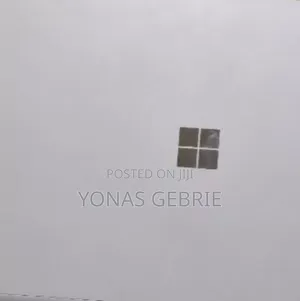 New Laptop Microsoft Surface 16GB Intel Core i7 SSD 256GB