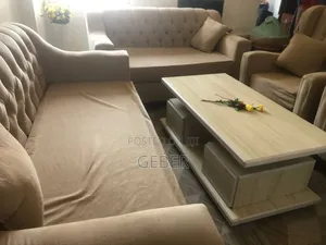 Sofa የሚሸጥ አስቸኳይ