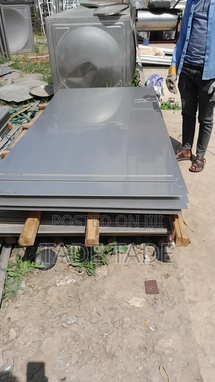 መገናኛ Stianless Steel Material Tanker