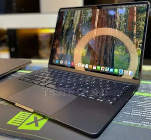 Photo - New Laptop Apple MacBook Air 2022 M2 24GB Intel Core I7 SSD 1T