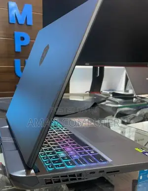 New Laptop MSI Vector 16 HX AI A2XWIG 16GB Intel Core Ultra 7 SSD 1T