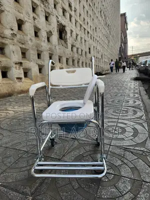 Photo - Brand New Big Bucket Wheelchair麵條shower Taking Wheelchair鳵的wheelchair