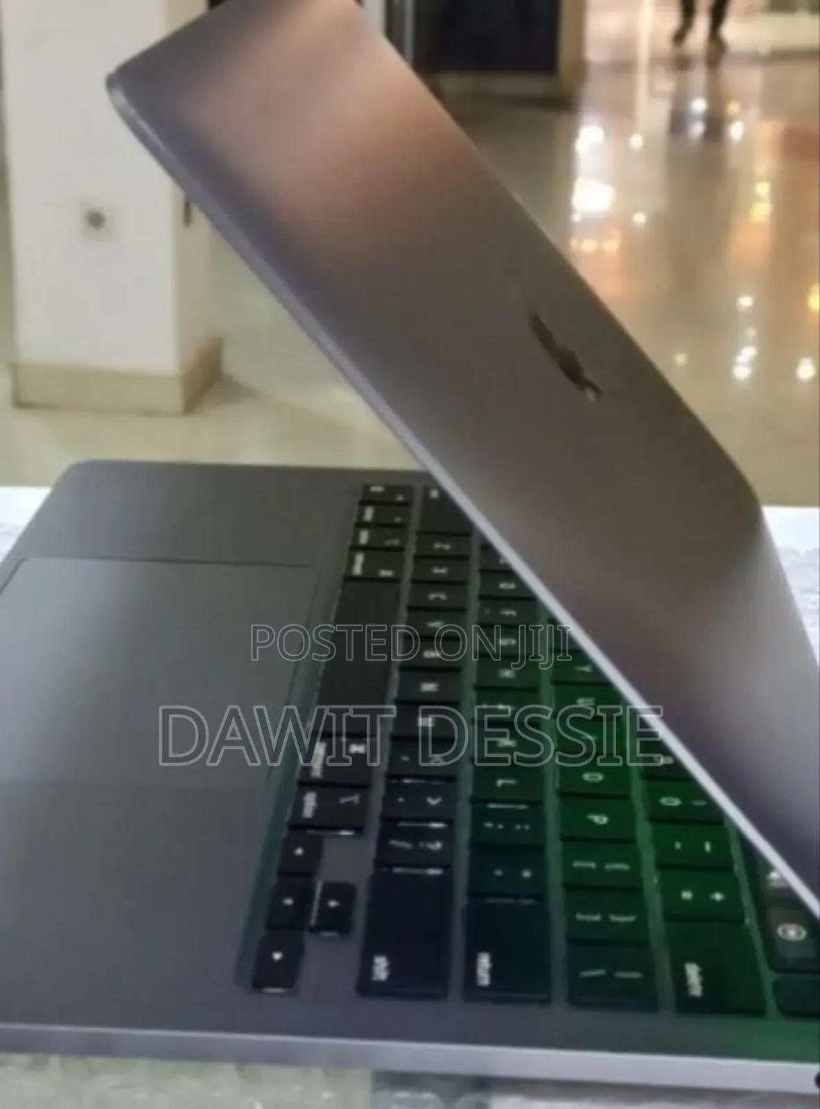 New Laptop Apple MacBook Pro M1 16GB Apple M1 Pro SSD 256GB