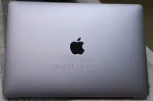 New Laptop Apple MacBook Pro M1 16GB Apple M1 Pro SSD 256GB