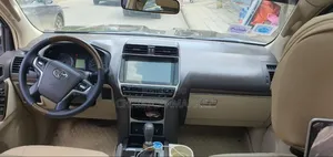 Toyota Land Cruiser Prado 2.8 2017 Black