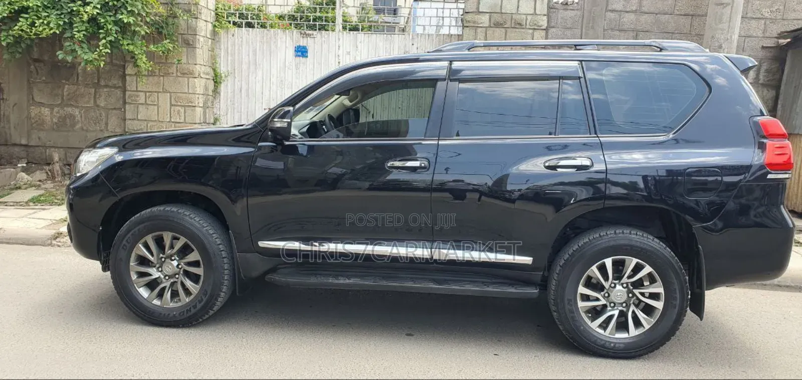 Toyota Land Cruiser Prado 2.8 2017 Black