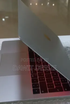 New Laptop Apple MacBook Air 2018 8GB Intel Core I5 SSD 128GB