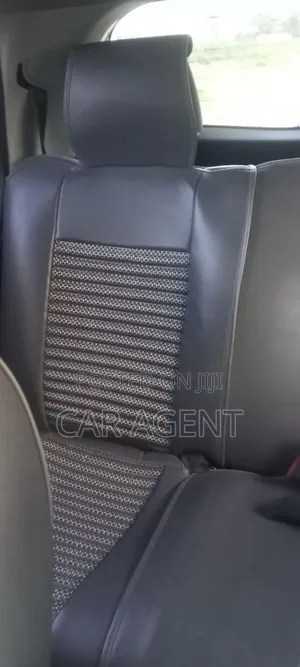 Toyota Yaris 2012 Silver