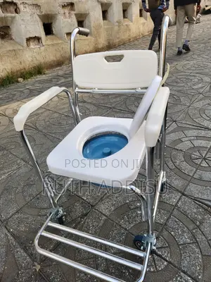 Photo - Brand New Comfortable Commode Wheelchair鳵不wheelchair鳵嶼wheelchair New