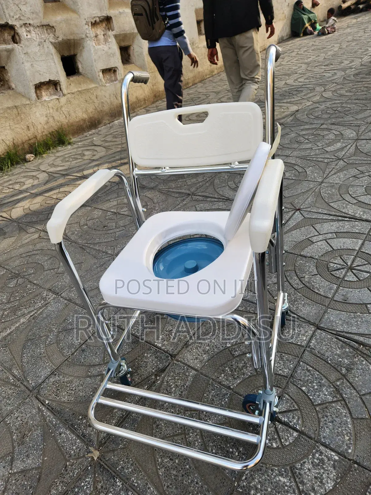 Brand New With Brakes Four Mini Wheels Wheelchair鳵我wheelchair Commode