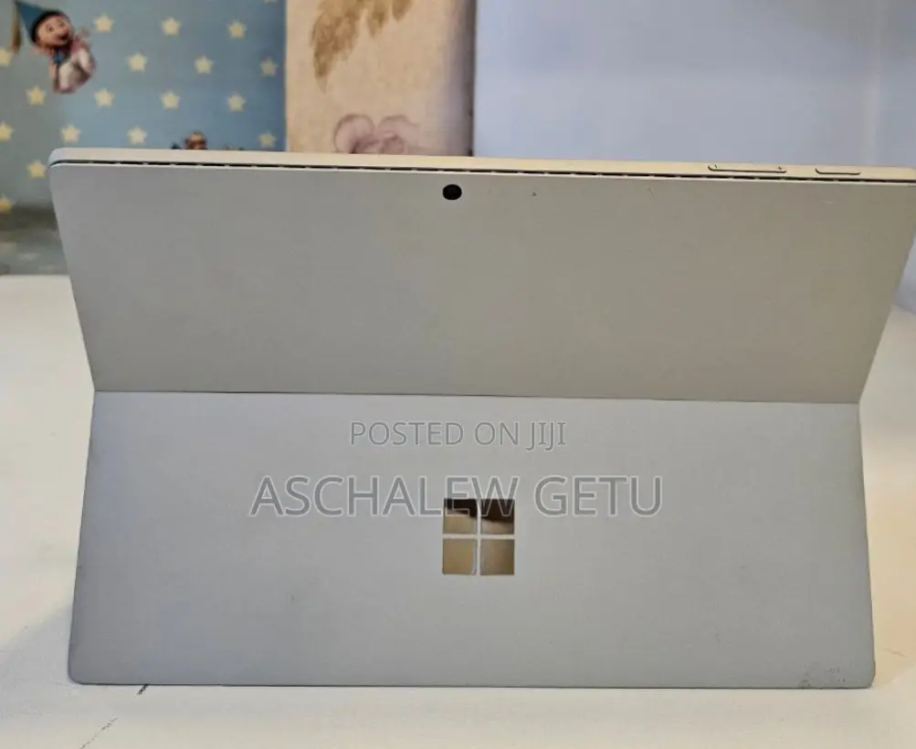 New Laptop Microsoft Surface 16GB Intel Core I7 SSD 512GB