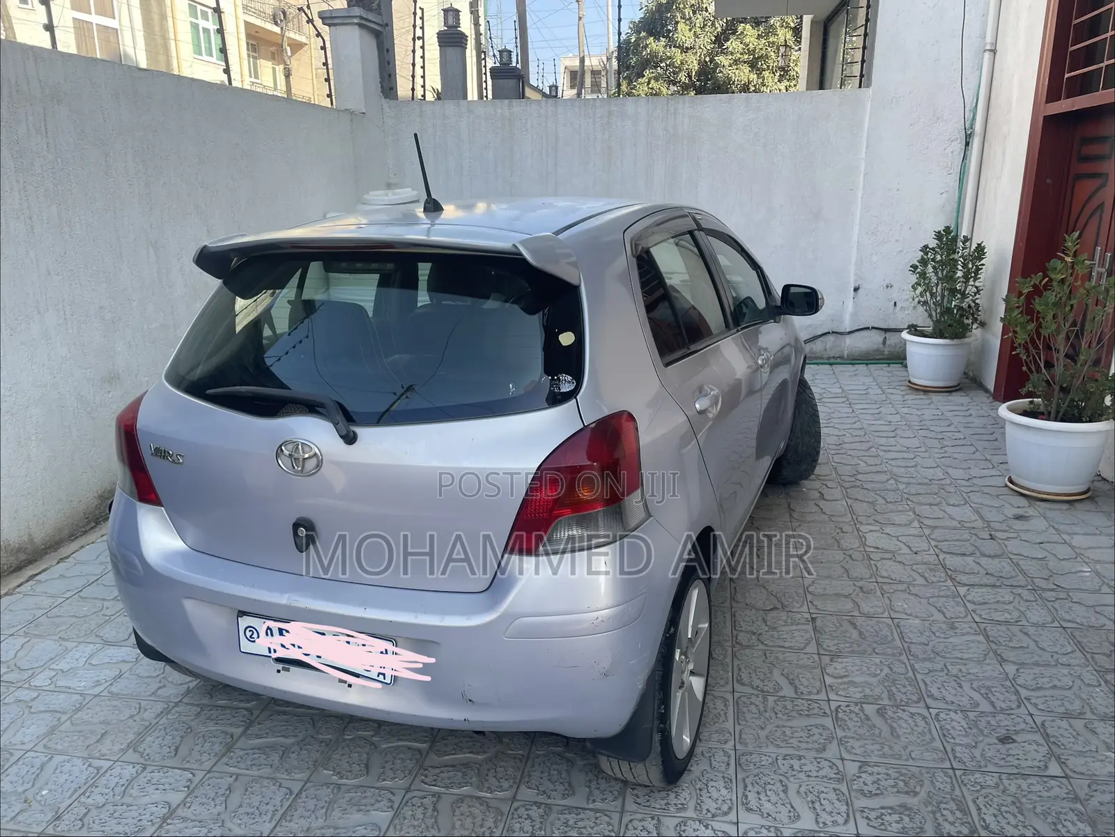 Toyota Yaris Base Hatchback 3dr 2010 Silver