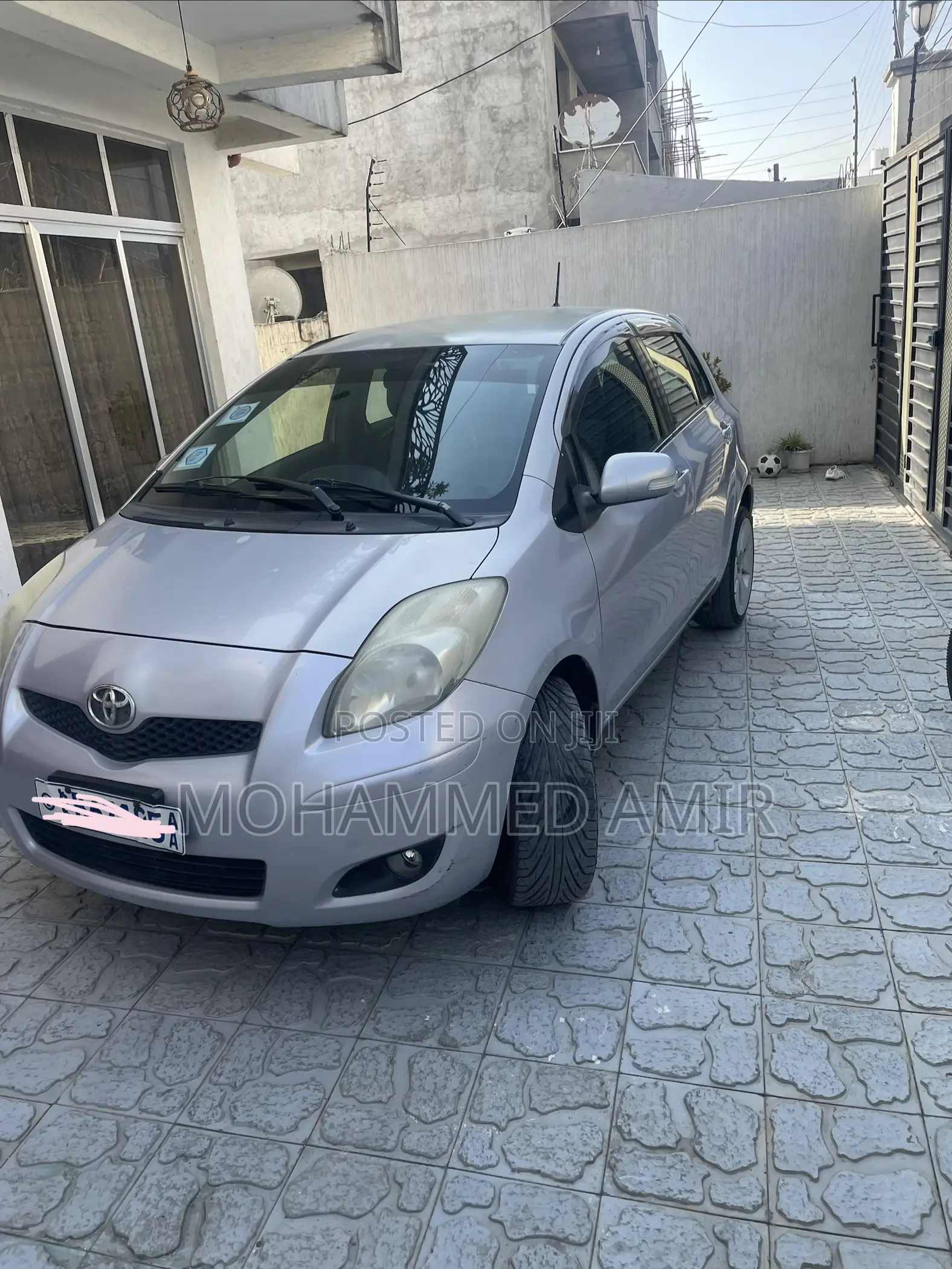 Toyota Yaris Base Hatchback 3dr 2010 Silver