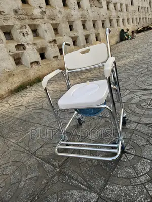 Photo - Commode Wheelchair輕鬆wheelchair廟會wheelchair瘡只wheelchair俠盜wheelchair New