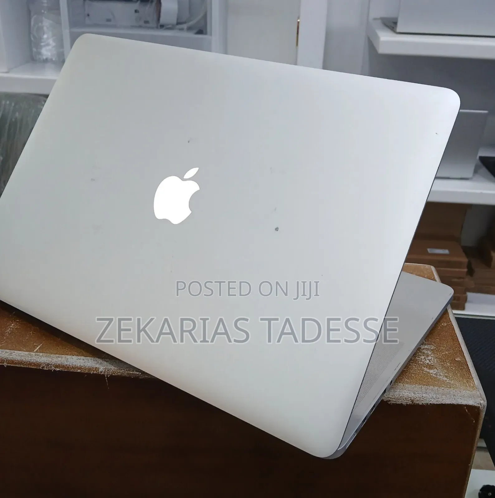 New Laptop Apple MacBook Pro 2015 16GB Intel Core I7 SSD 256GB