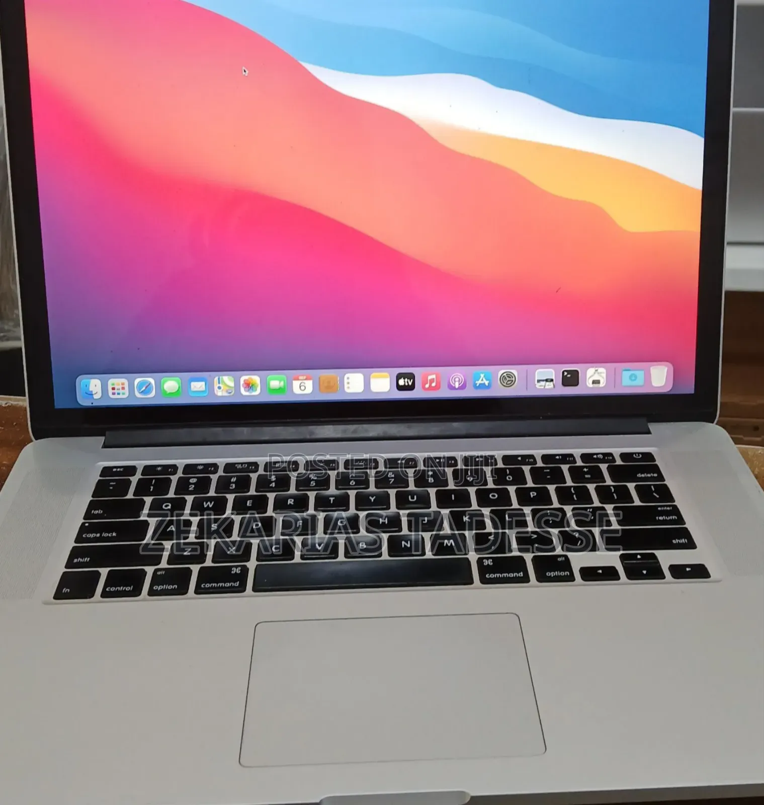 New Laptop Apple MacBook Pro 2015 16GB Intel Core I7 SSD 256GB