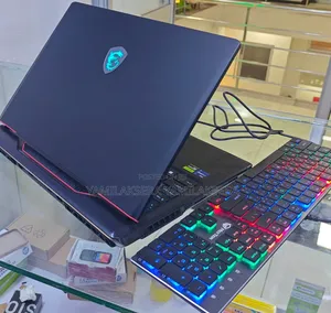 New Laptop MSI Raider GE68HX 13vi-202us 32GB Intel Core I9 SSD 1T