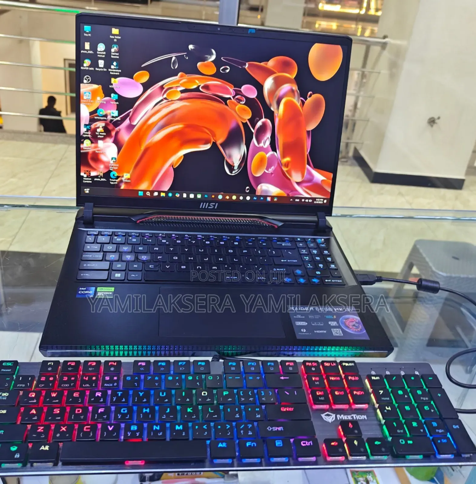 New Laptop MSI Raider GE68HX 13vi-202us 32GB Intel Core I9 SSD 1T