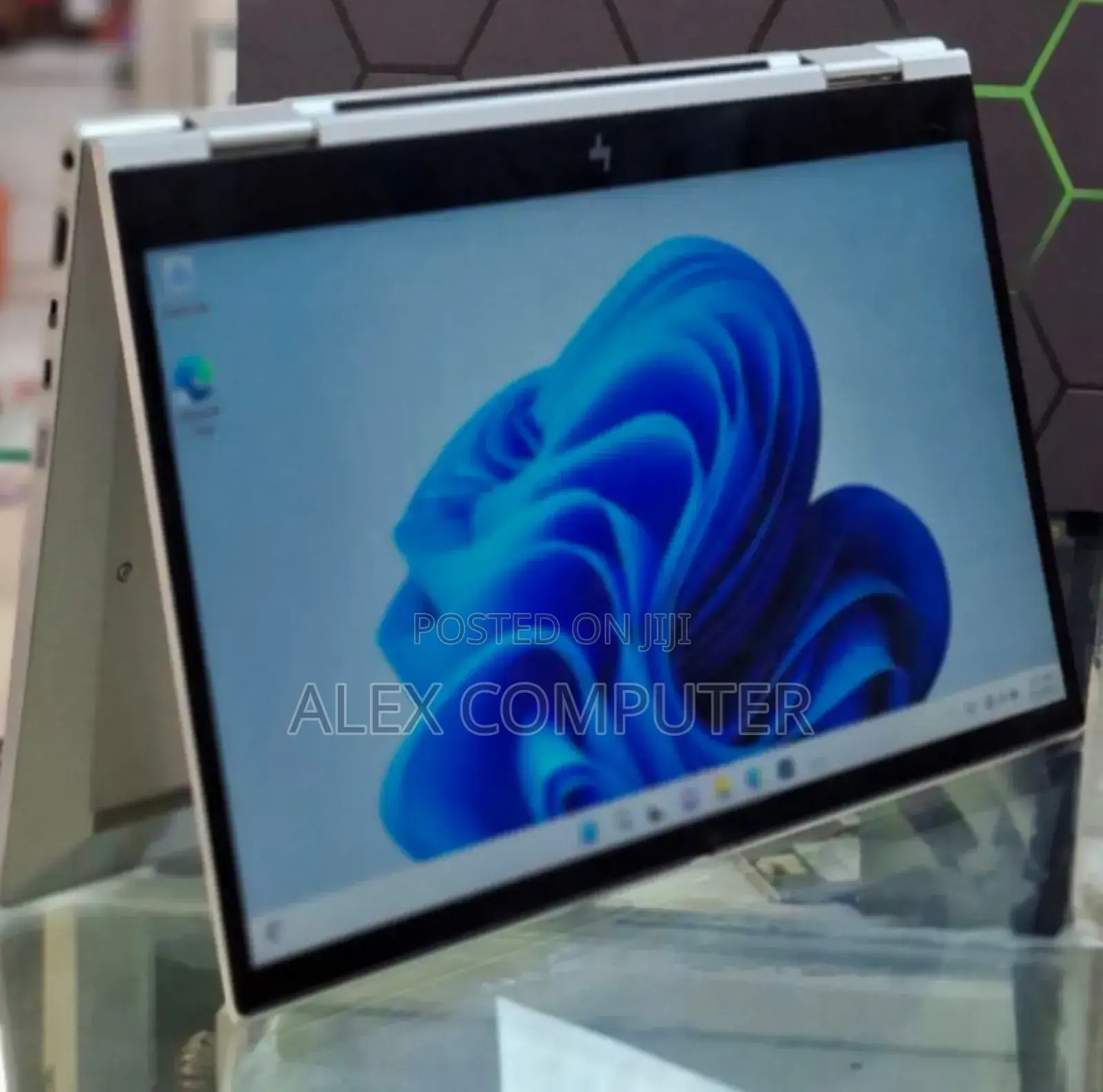 New Laptop HP EliteBook 830 G8 16GB Intel Core I5 SSD 512GB