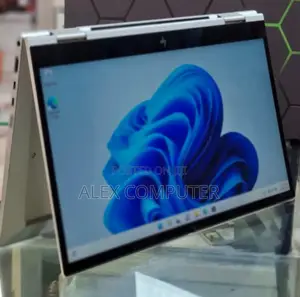 New Laptop HP EliteBook 830 G8 16GB Intel Core I5 SSD 512GB