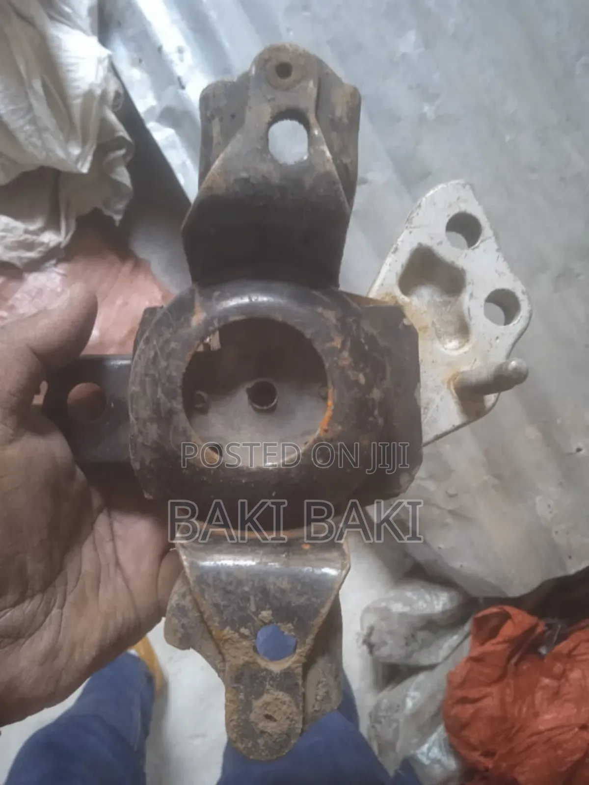 Toyota Vitz Engine Mounting(Yemoter Suporto)