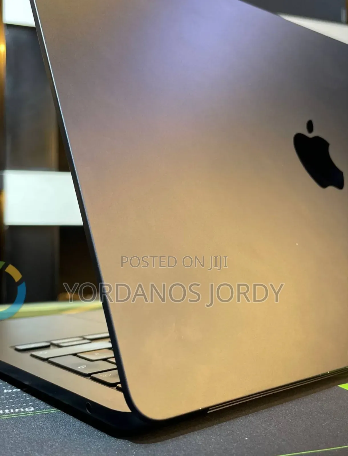 New Laptop Apple MacBook Air 2022 M2 24GB Apple M2 SSD 1T