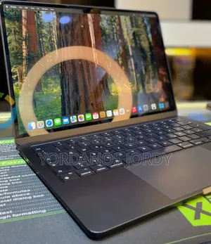 New Laptop Apple MacBook Air 2022 M2 24GB Apple M2 SSD 1T