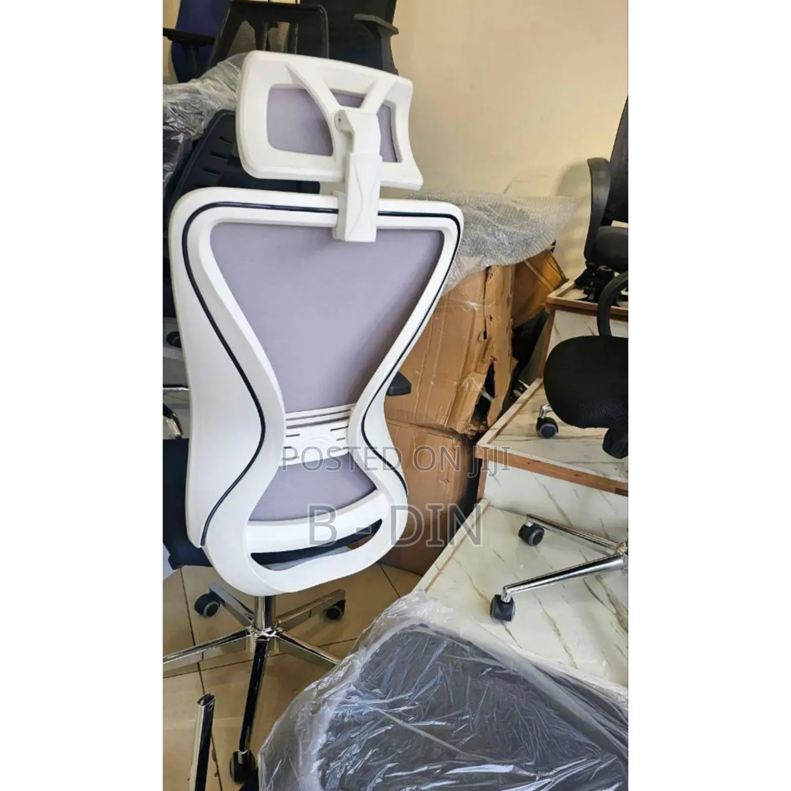 Office Managerial Mesh Chair