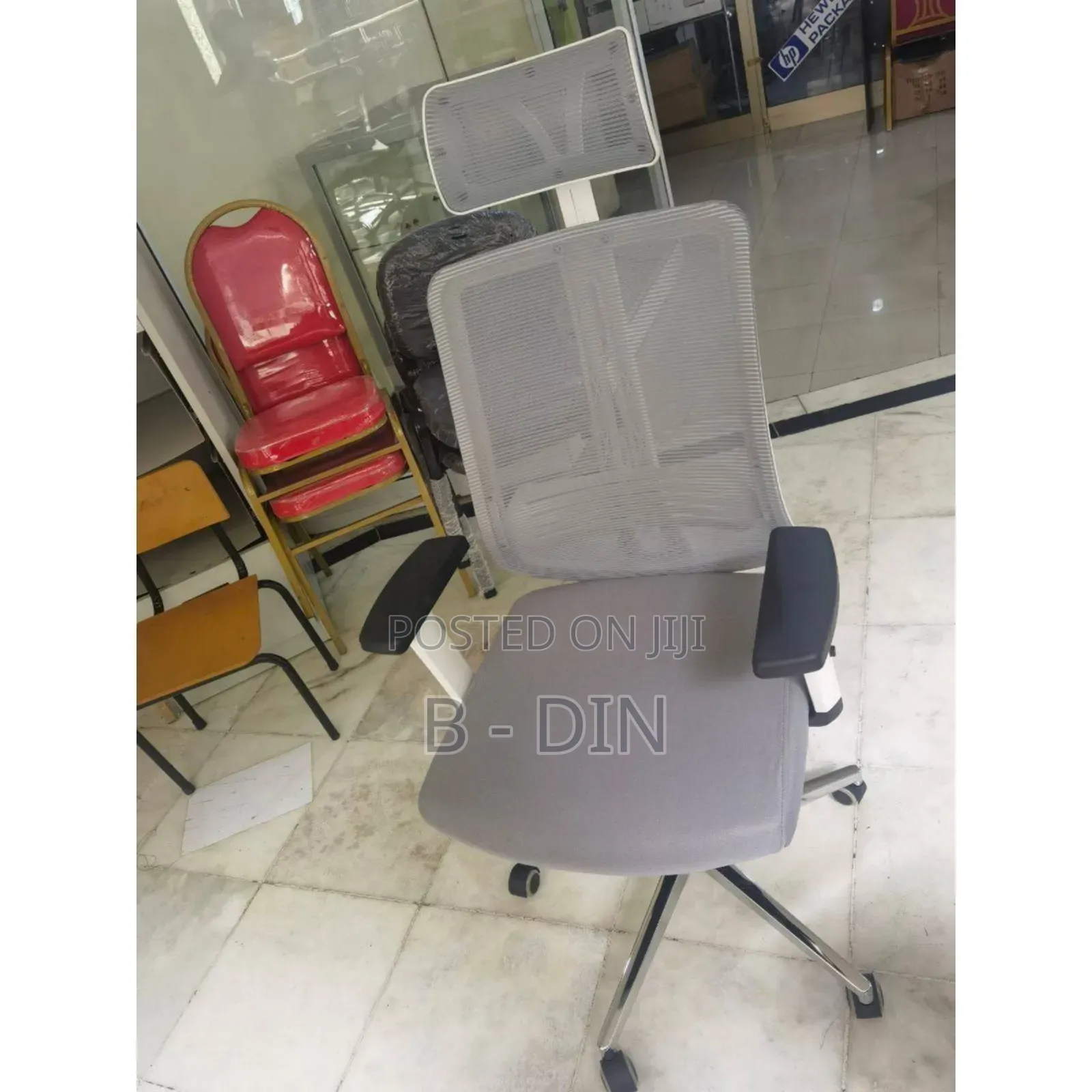 Office Managerial Mesh Chair