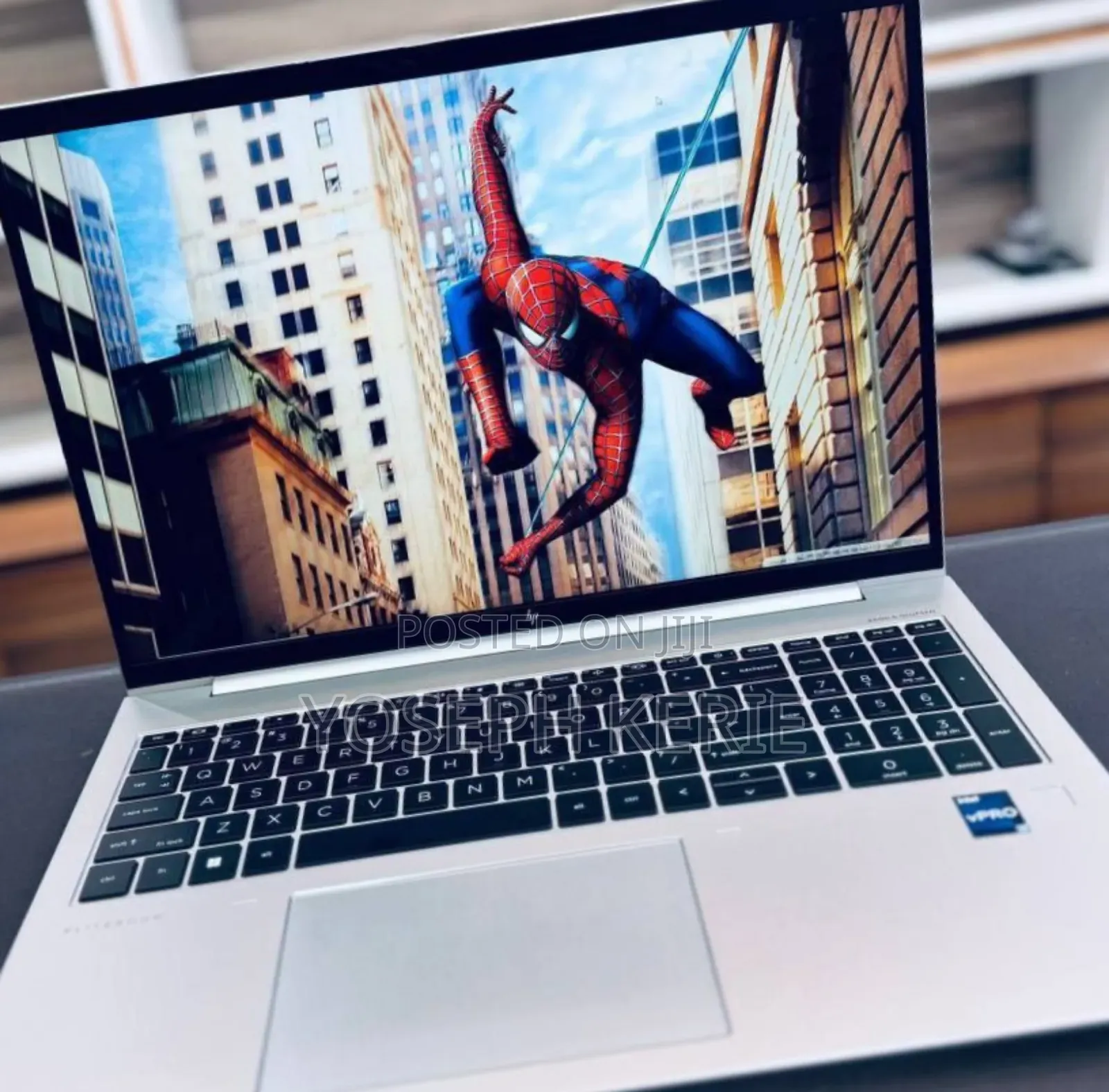 New Laptop HP EliteBook 860 G9 16GB Intel Core I7 SSD 512GB