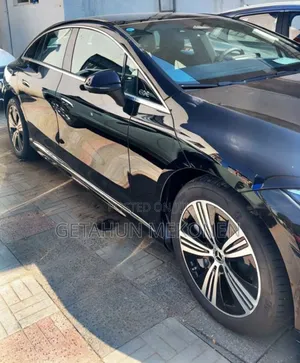 Photo - New Mercedes-Benz EQC EQC400 4MATIC 2023 Black
