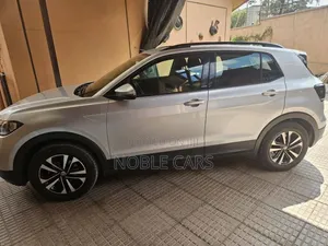 Volkswagen T-Cross 2021 Silver