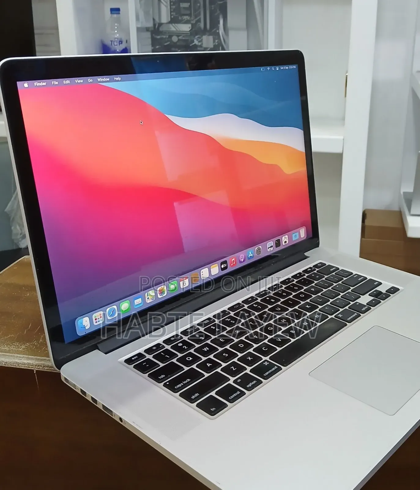 New Laptop Apple MacBook 2015 16GB Intel Core I7 SSD 256GB