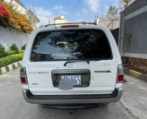 Toyota 4-Runner 1999 White