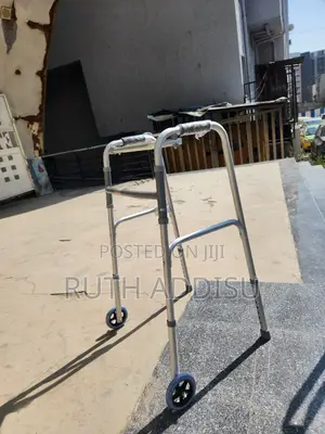 Photo - Walker重大medical Foldable Walker肺癌medical Walker冤獄walker腕力walker腔裏walkr