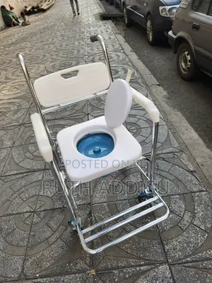 Photo - Commode Wheelchair轟動wheelchair奢侈wheelchair蝨弓wheelchair煞是wheelchair