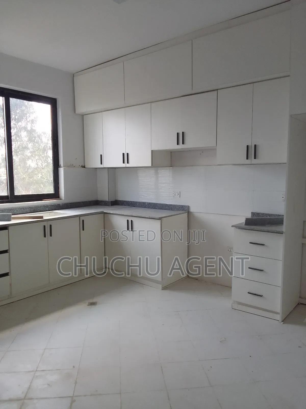 B+G+5 Building Apartment Rent Jacros Area