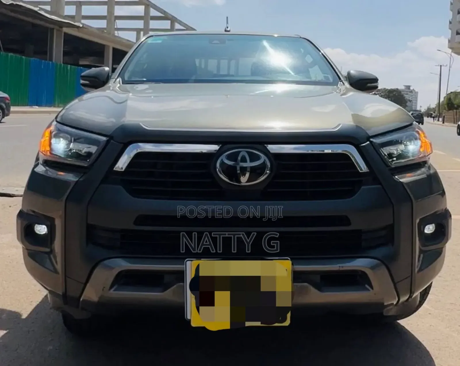 Toyota Hilux 2022 Gold