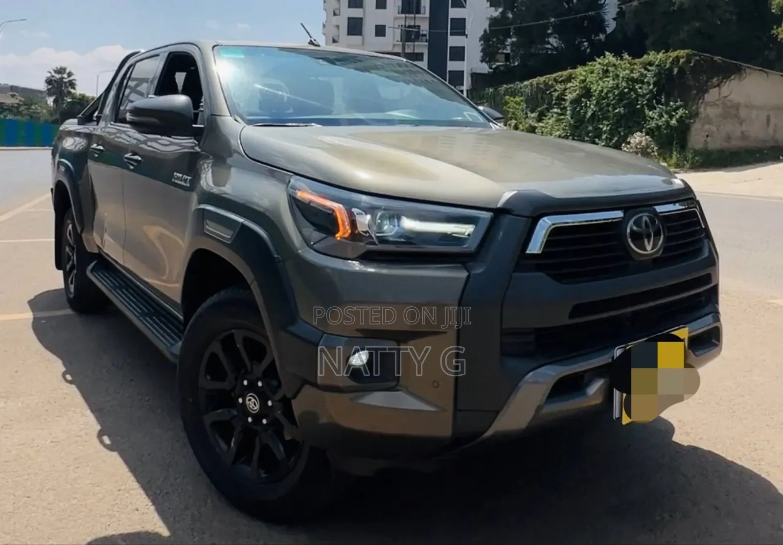 Toyota Hilux 2022 Gold